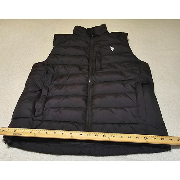 U.S. Polo Assn. Men’s Black Puffer Vest Size M Full Zip Quilted Sleeveless Jacke - Picture 7 of 11